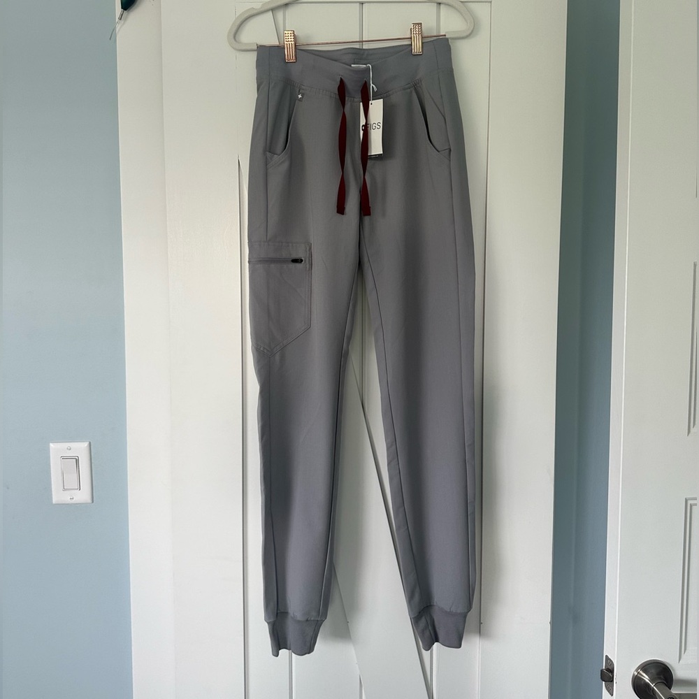FIGS limited edition Zamora high waisted joggers. Brand new with tag, never worn